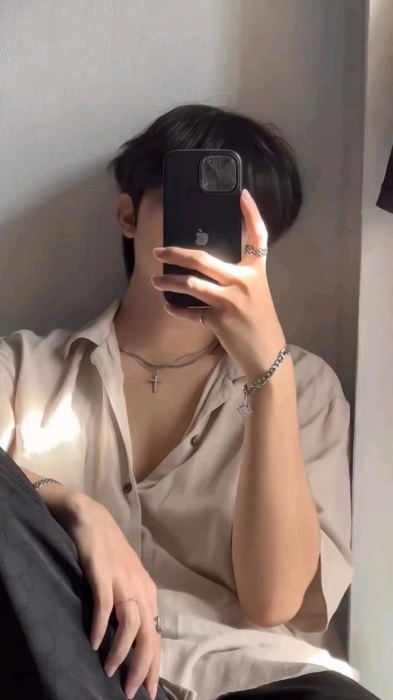 ảnh trai trung che mặt 12