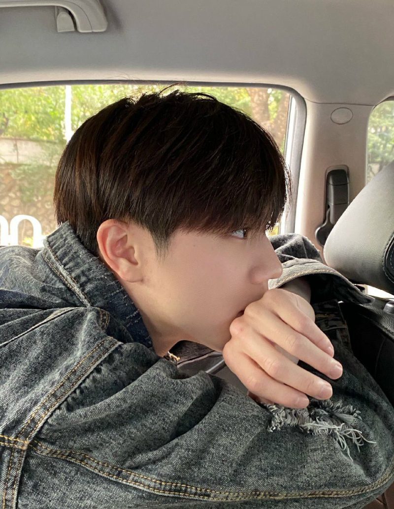 ảnh trai đẹp Trung Quốc che mặt 16