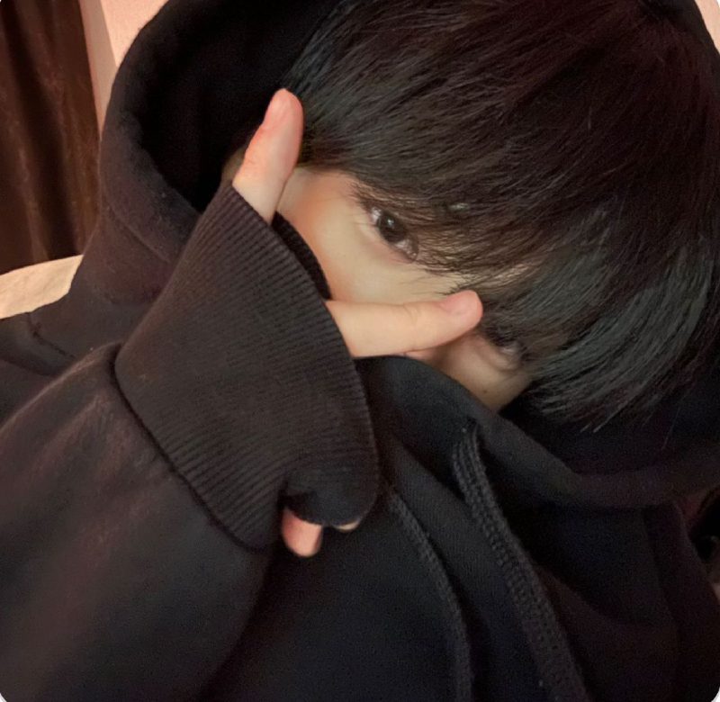 ảnh trai trung che mặt 21