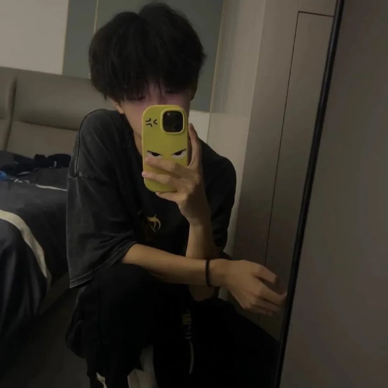 ảnh trai trung che mặt 35