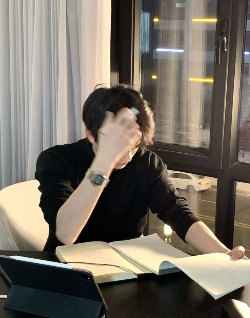 ảnh trai trung che mặt 7