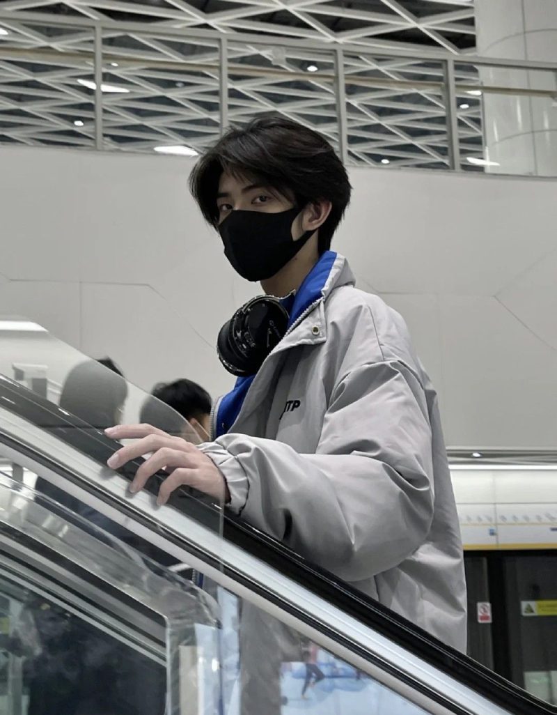 ảnh trai đẹp Trung Quốc che mặt 8