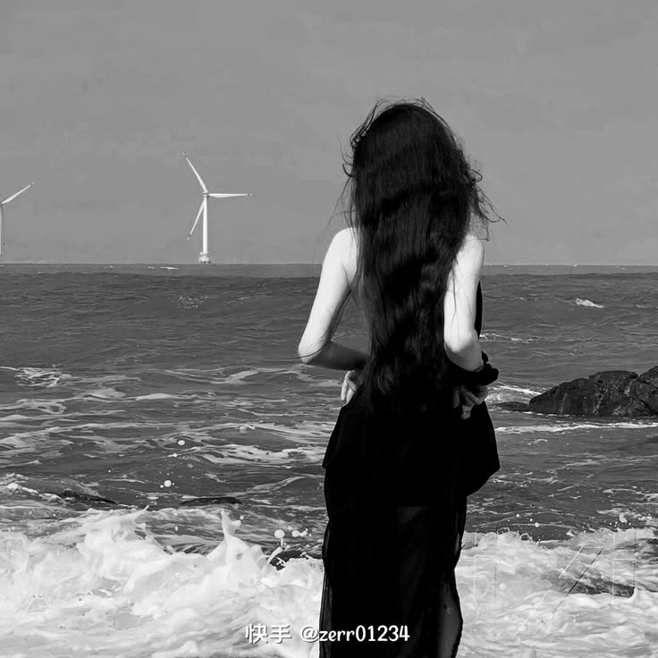 Avatar Trắng Đen 15