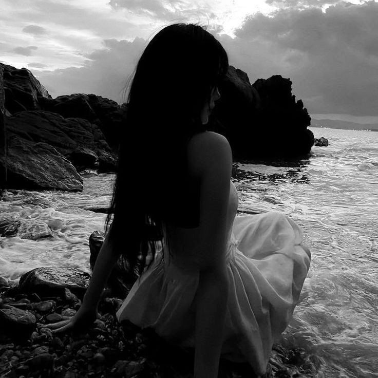 Avatar Trắng Đen 6