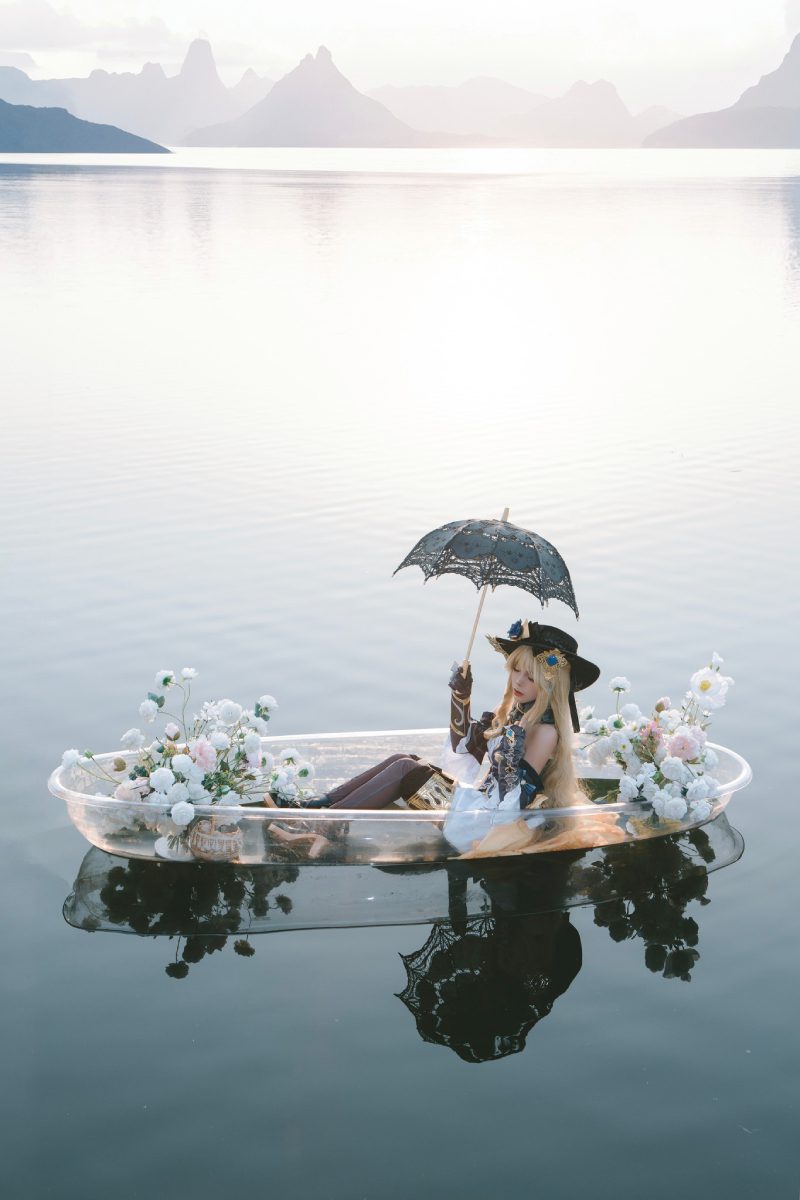 ảnh cosplay Navia 24