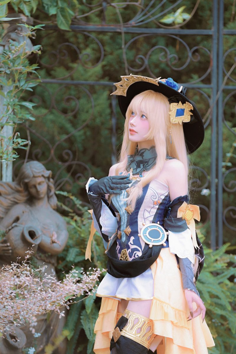 ảnh cosplay Navia 27