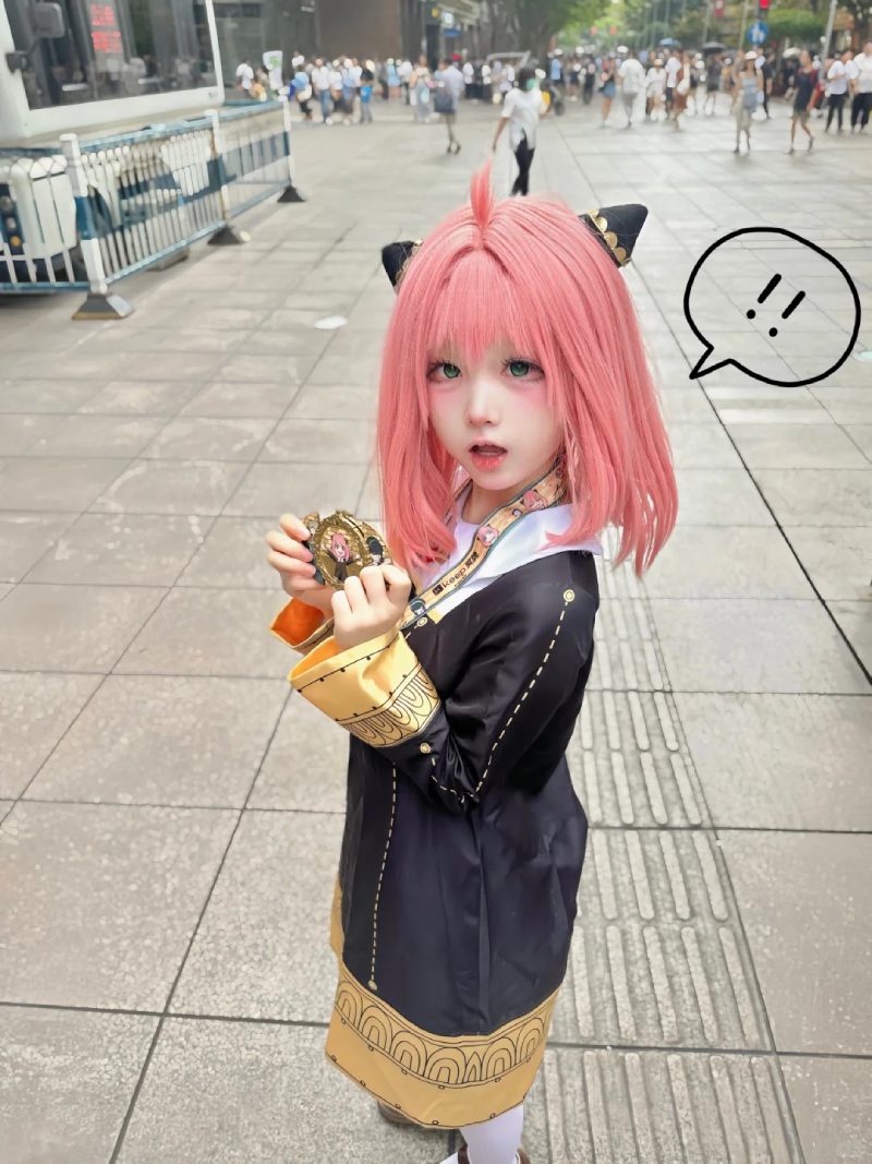 cosplay anime Anya 30