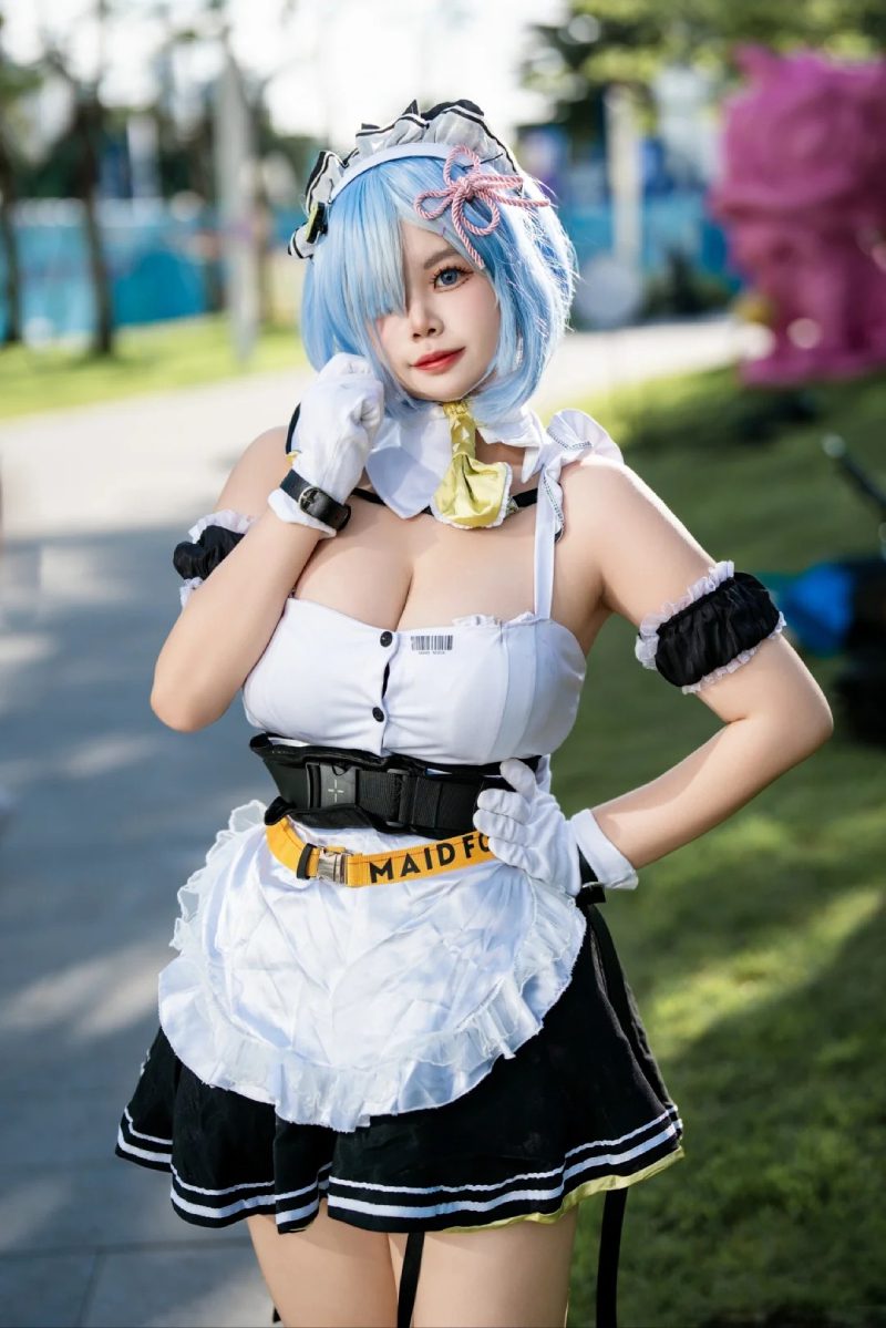 cosplay hầu gái 16