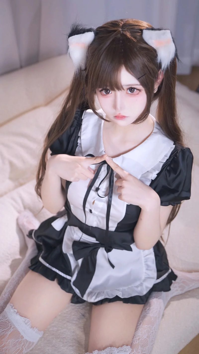 cosplay hầu gái 9