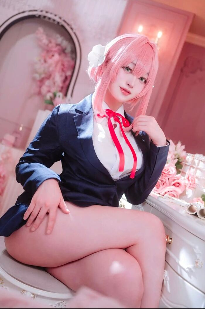 cosplay học sinh 6
