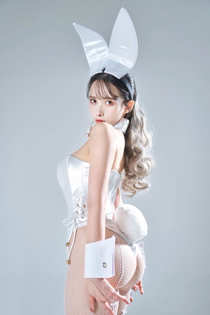 ảnh cosplay thỏ 10