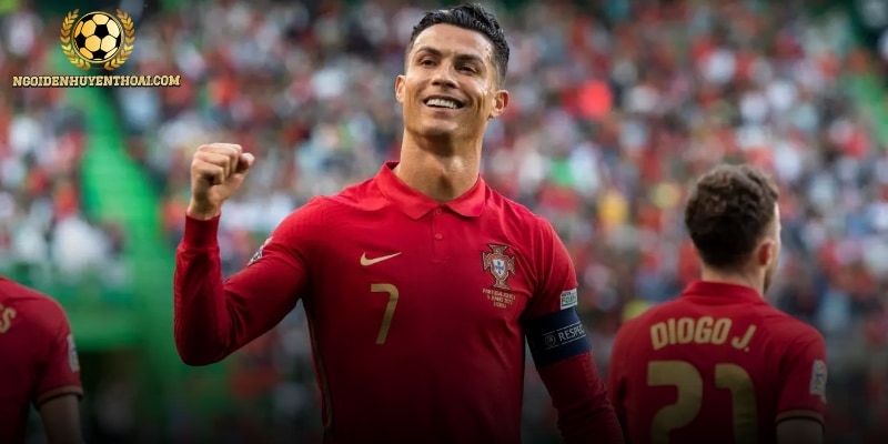 Cristiano Ronaldo dẫn đầu top tiền đạo cánh trái vĩ đại 