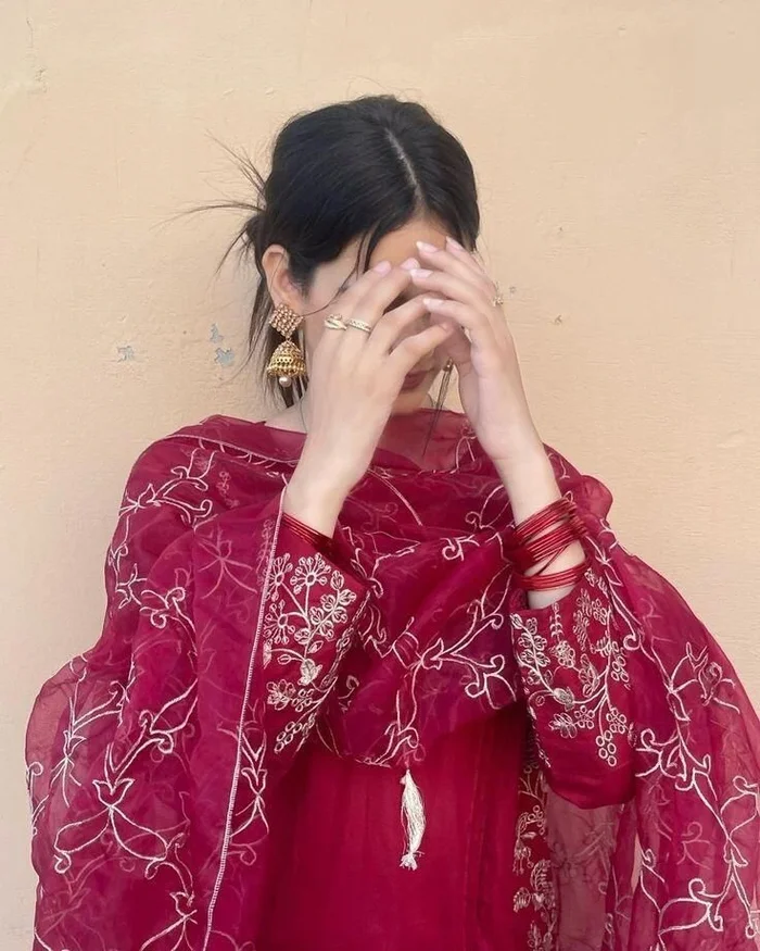 Hidden Face DP Girls 33