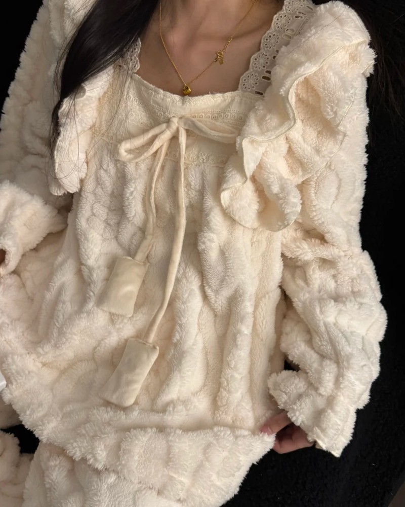 ảnh gái đẹp mặc đồ ngủ 38