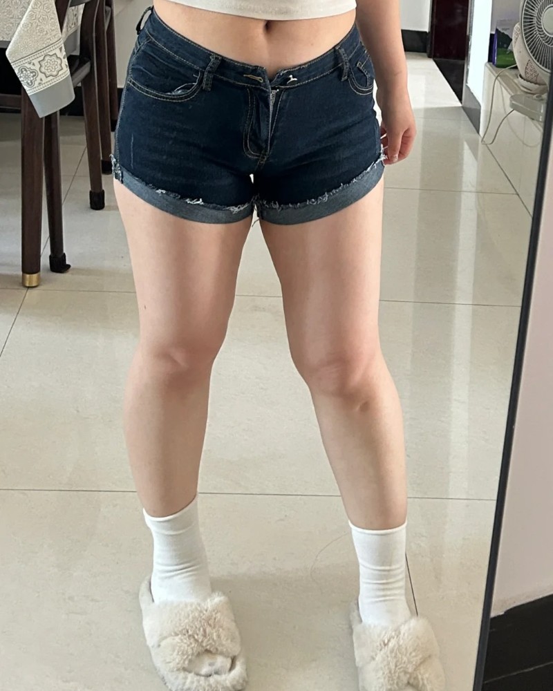 ảnh gái đùi to 8