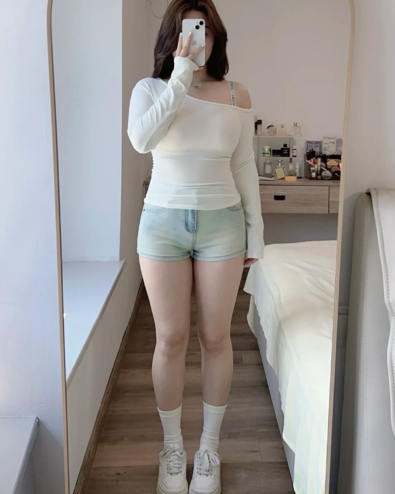 ảnh gái đùi to 34