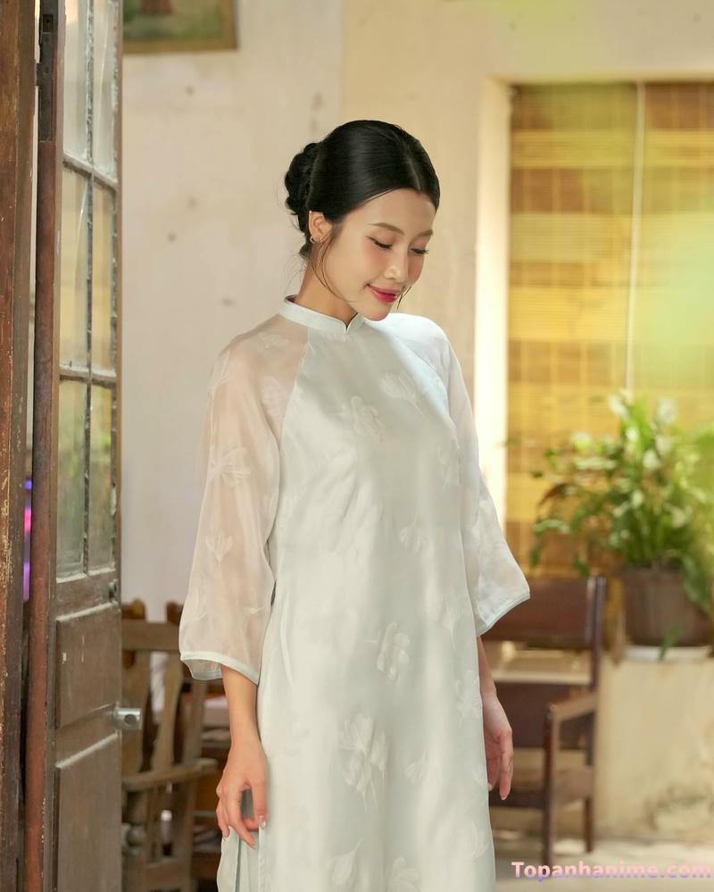 ảnh gái mặc áo dài 60