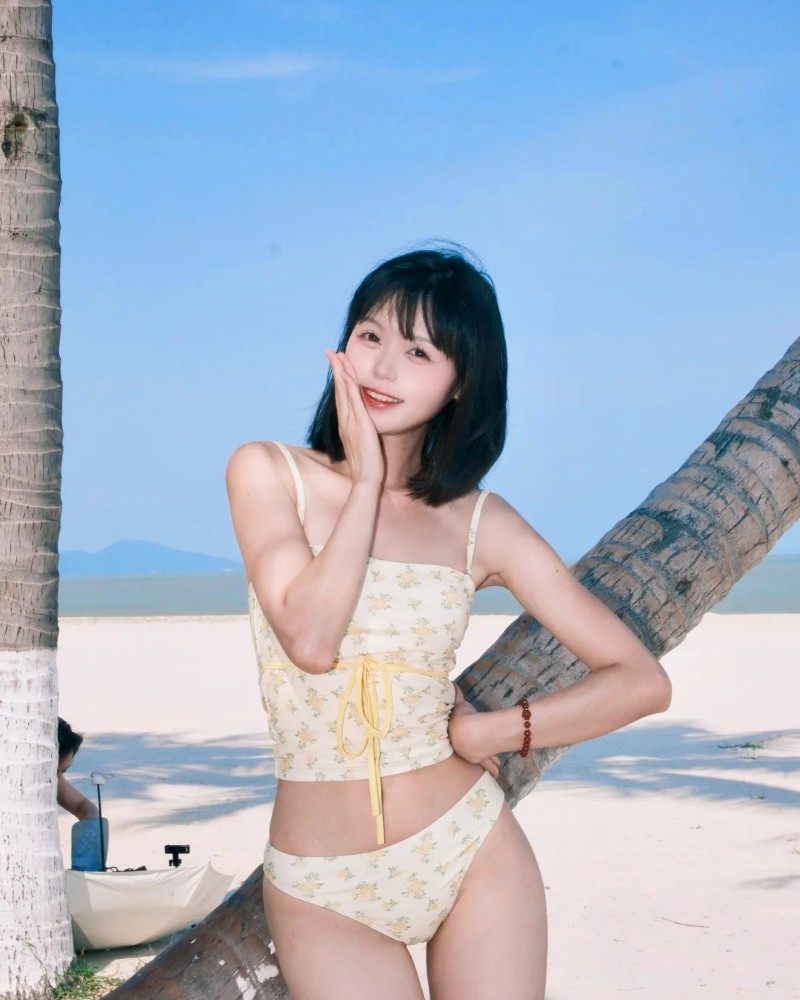 Ảnh Gái Nhật mặc bikini 34