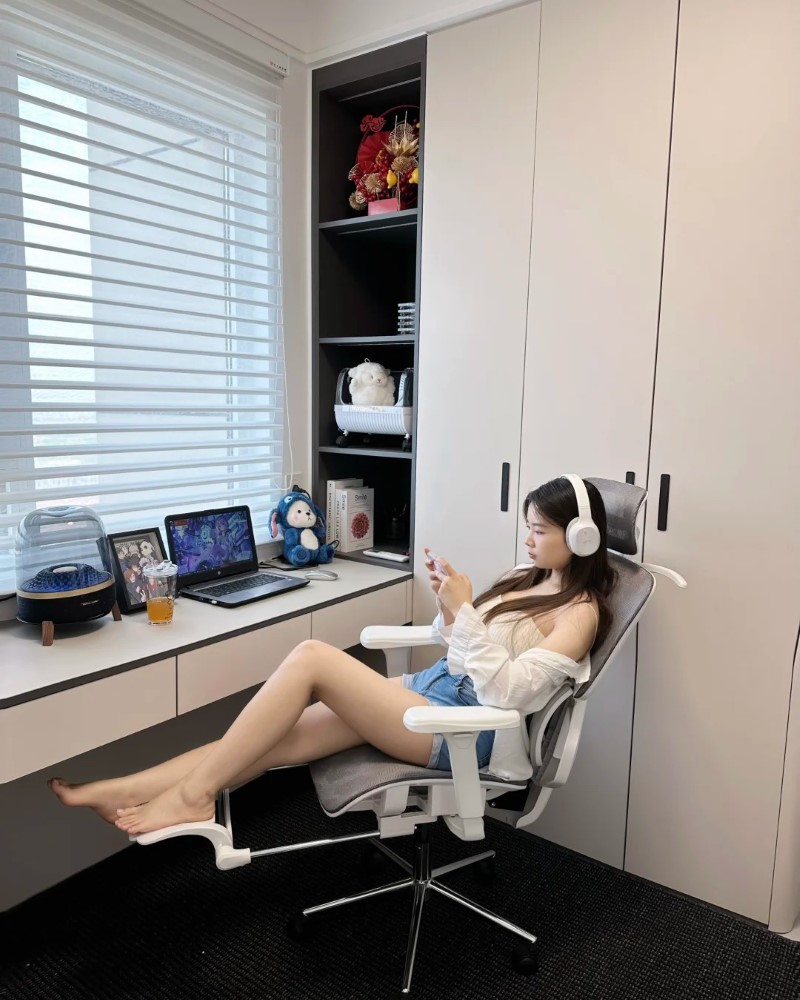 Gái xinh live stream 20