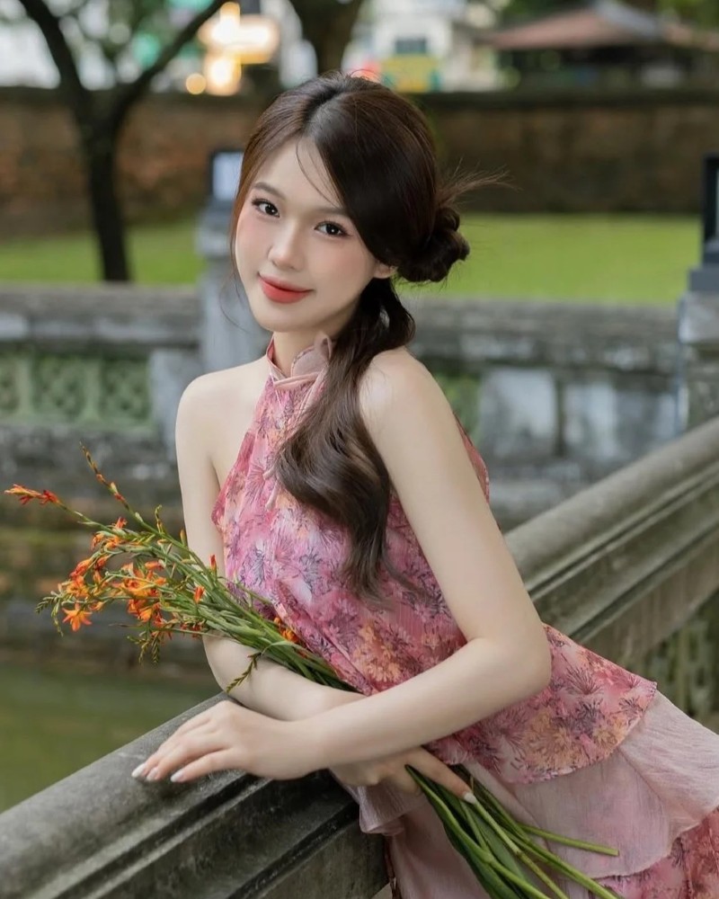 gái xinh mặc áo dài 37