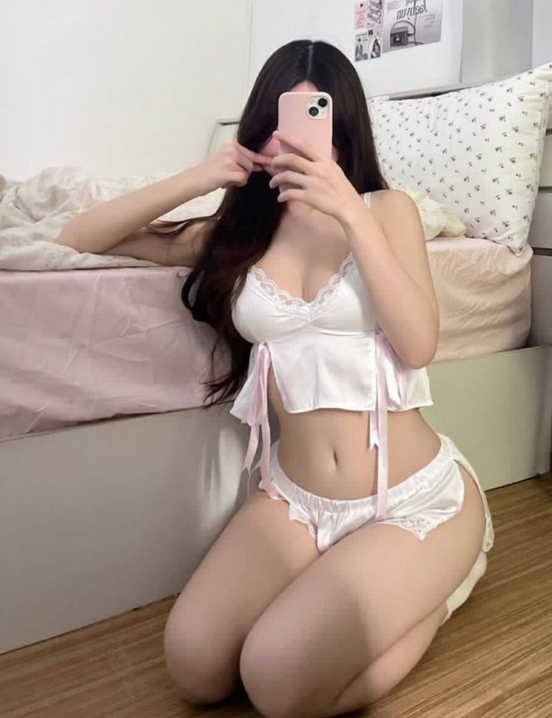 ảnh gái xinh mặc đồ ngủ 6