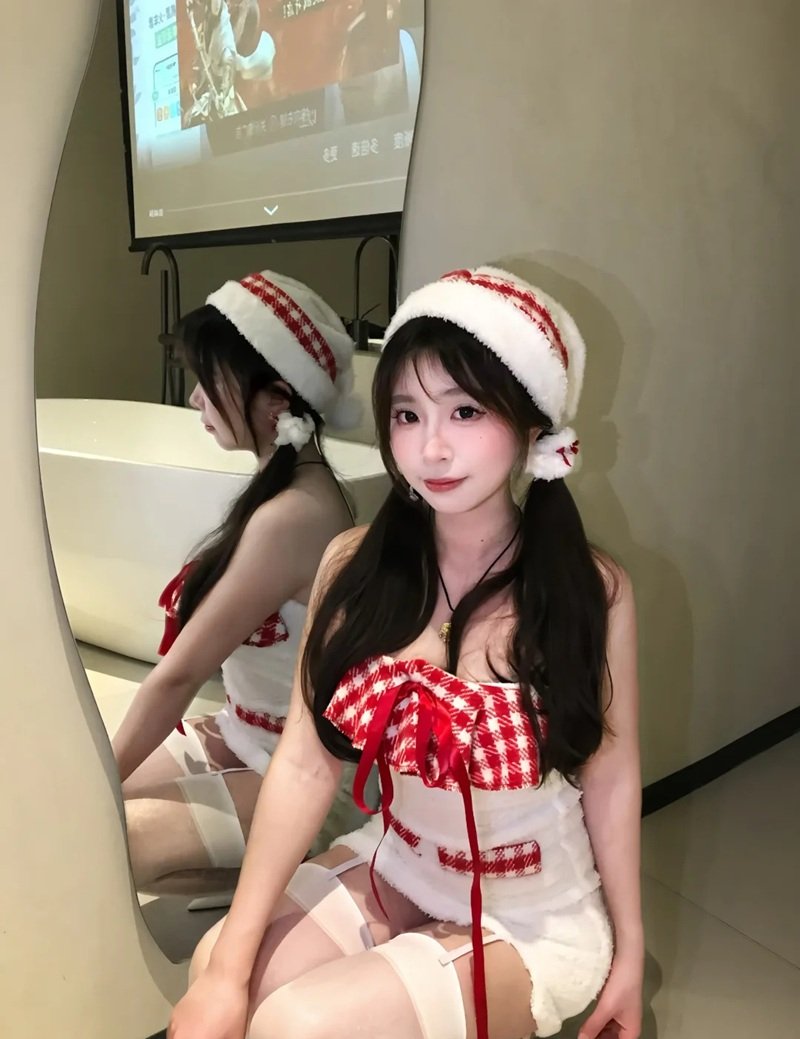 gái xinh trung quốc mặc váy ngắn 23