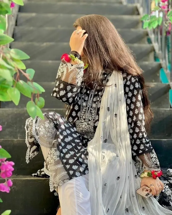 Hidden Face DP Girls 53