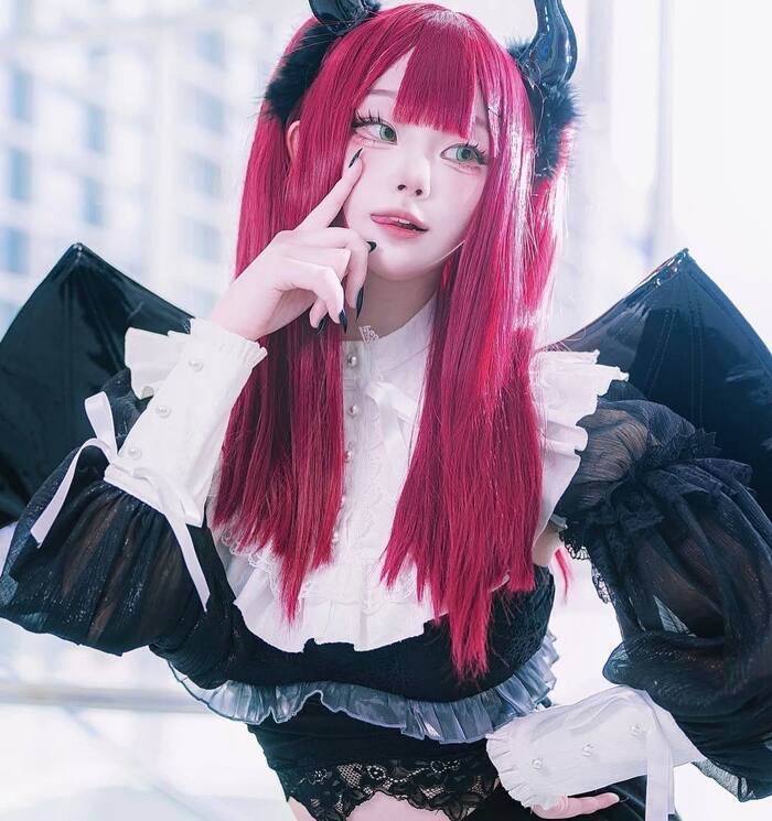 ảnh cosplay hầu gái 20