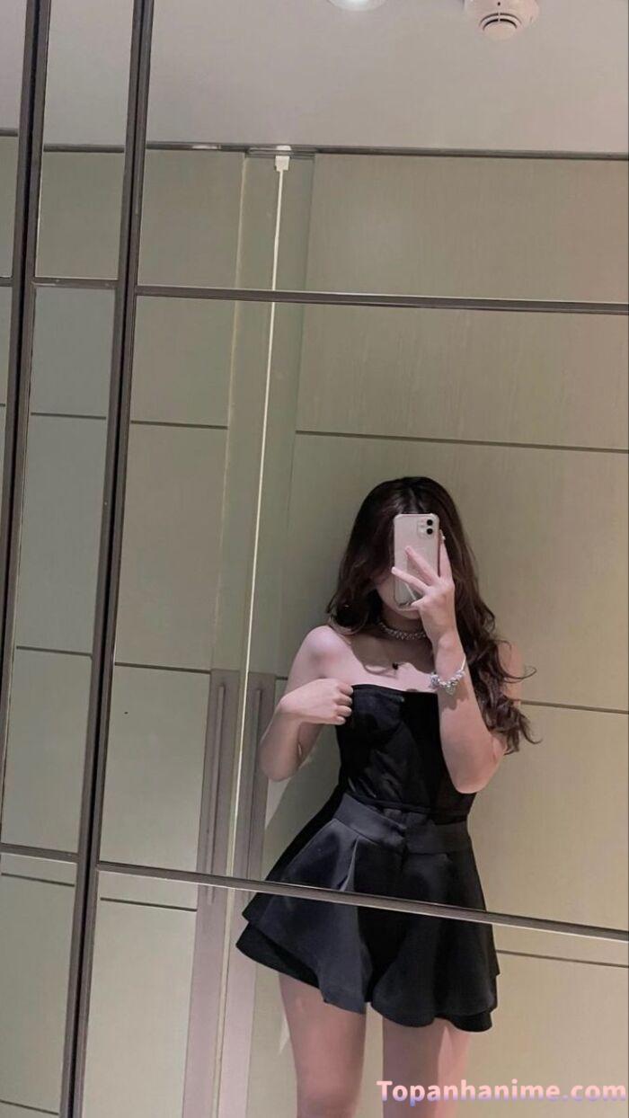 Ảnh gái xinh che mặt bằng điện thoại 70