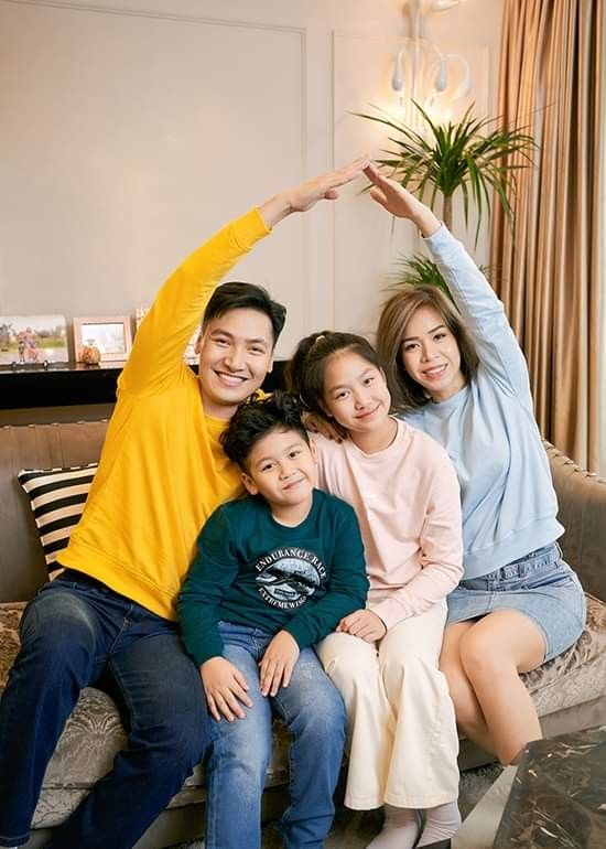 Hình Ảnh Gia Đình Hạnh Phúc 3