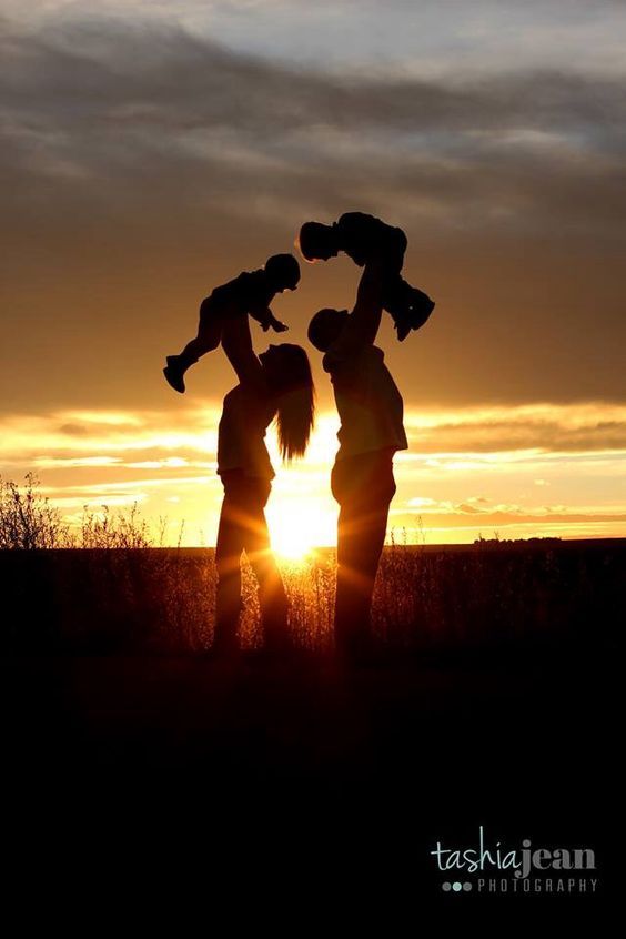 Hình Ảnh Gia Đình Hạnh Phúc 12