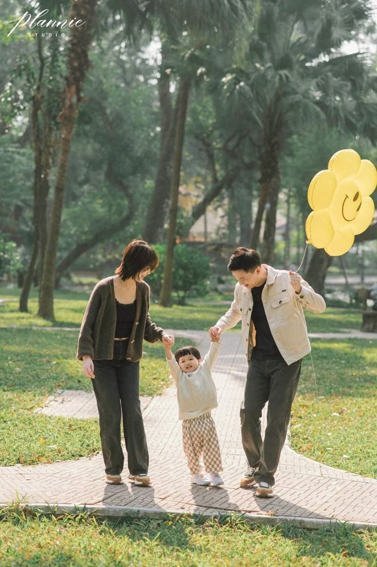 Hình Ảnh Gia Đình Hạnh Phúc 8