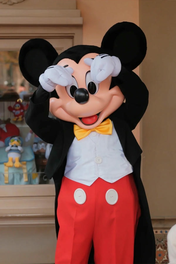 ảnh Mickey 18