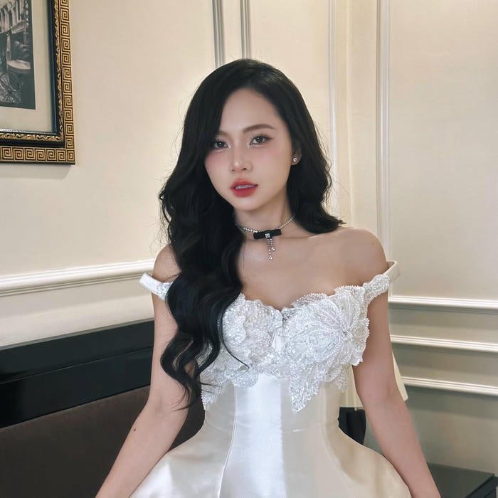 Ngô Lan Hương bikini 18