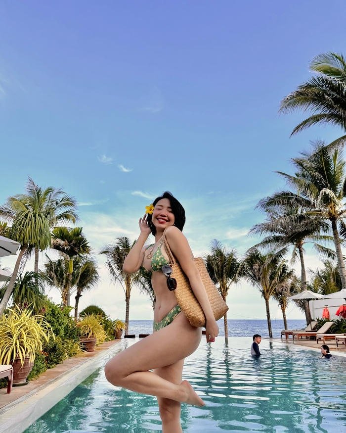 ảnh Tóc Tiên bikini 19