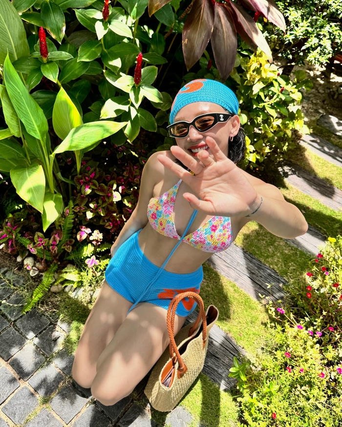 ảnh Tóc Tiên bikini 21