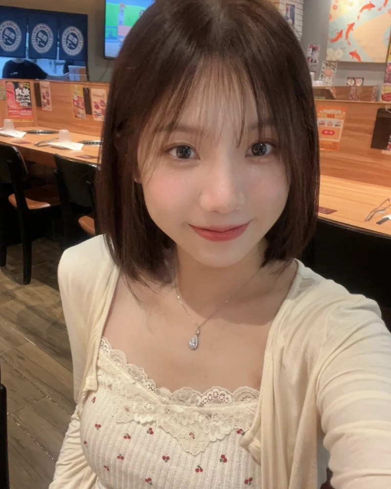 Hình gái đẹp tóc ngắn 11