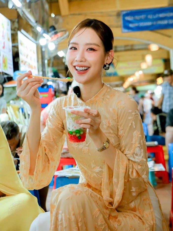 Lê Nguyễn Bảo Ngọc bikini 36