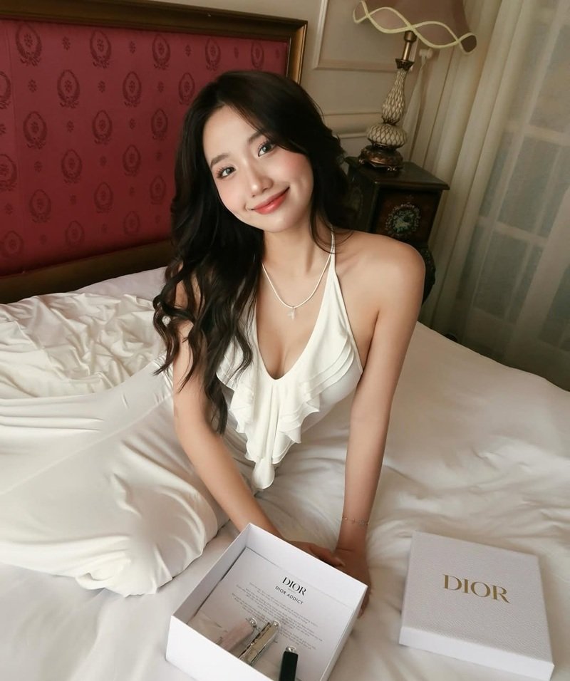 ảnh Lê thị khánh huyền sexy 15