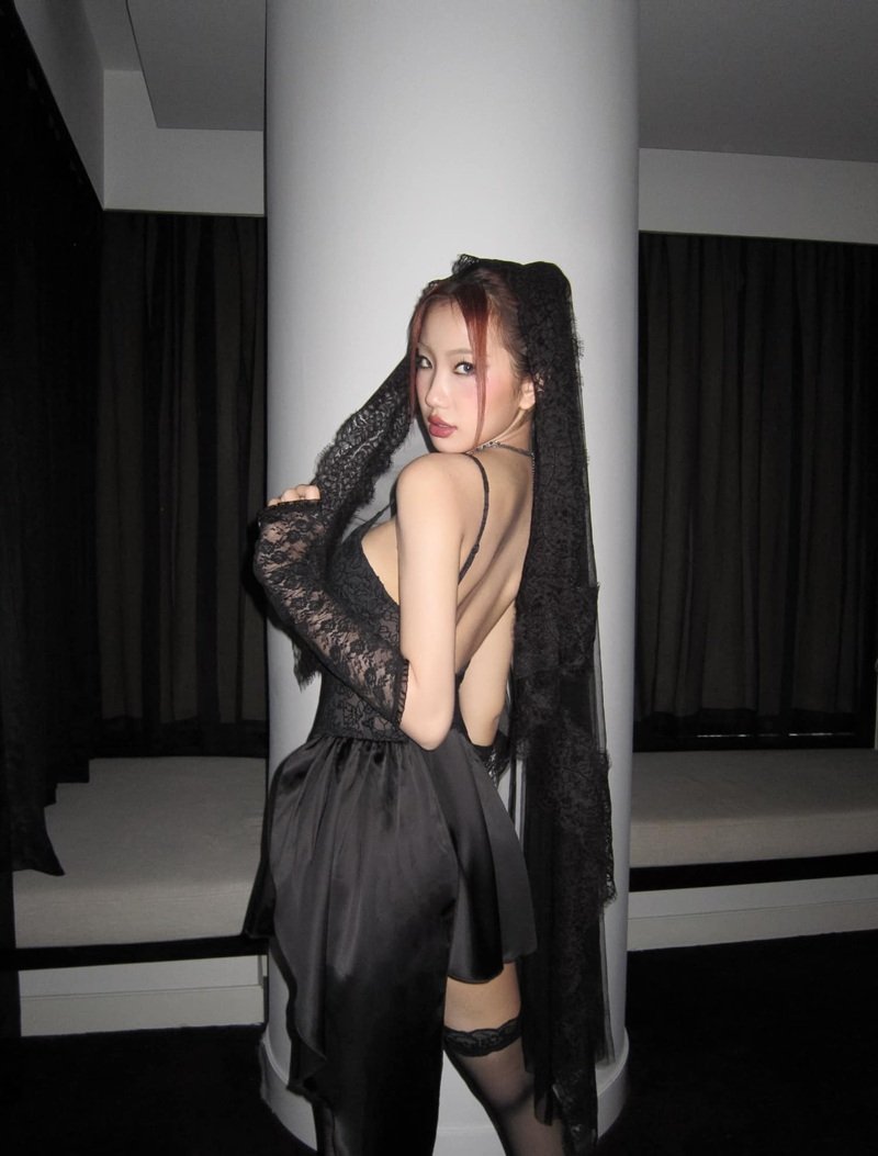 ảnh Lê thị khánh huyền sexy 28