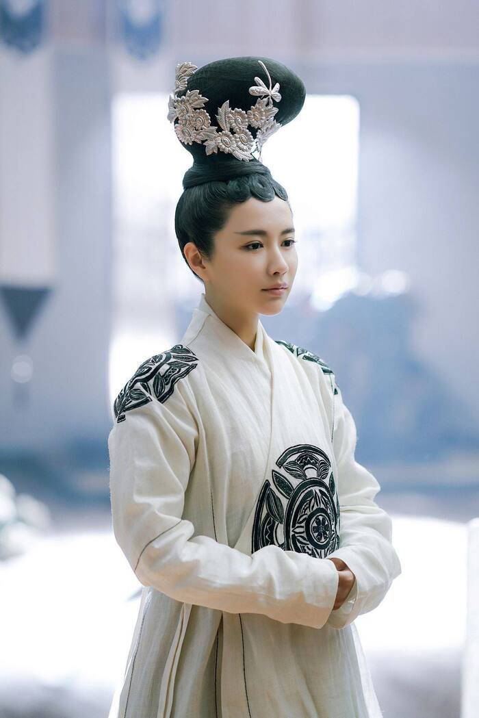 ảnh Phượng Tù Hoàng cosplay 23