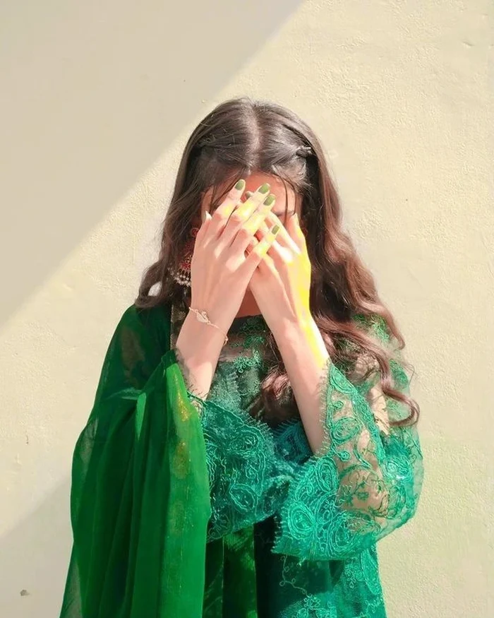 Hidden Face DP Girls 58