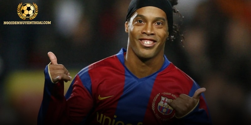 Ronaldinho để lại dấu ấn cá nhân khi chơi tại PSG