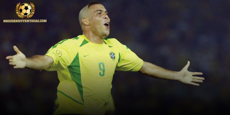 Ronaldo Nazário đánh dấu sự trở lại World Cup 2002