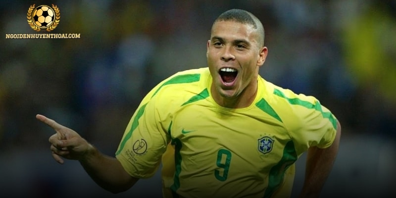 Ronaldo Nazário đưa Barca giành cúp C2 châu Âu