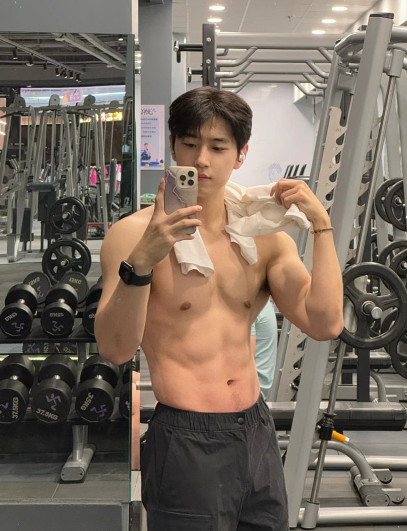 trai đẹp 6 múi 29