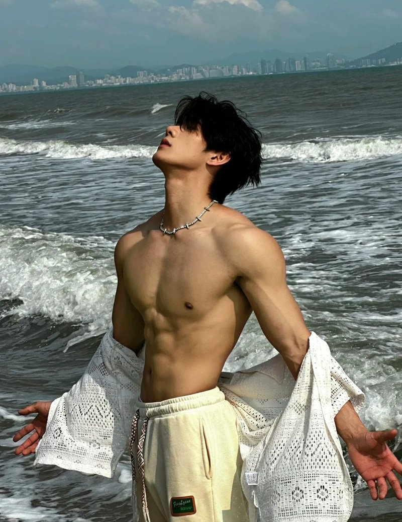 ảnh trai đẹp sáu múi 16