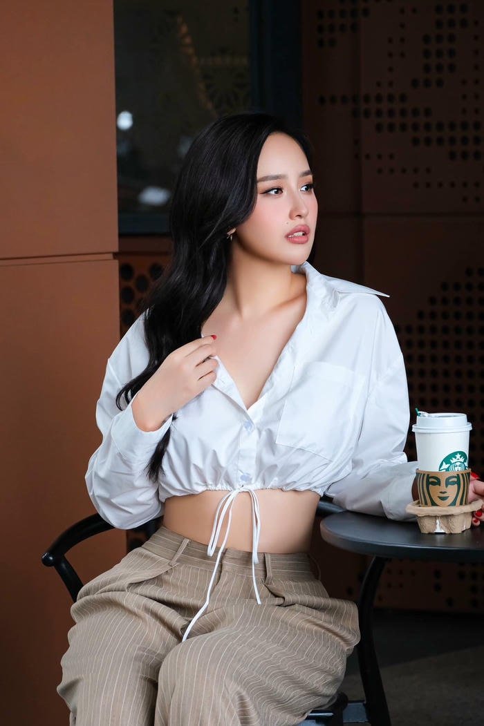 Mai Phương Thúy bikini 27