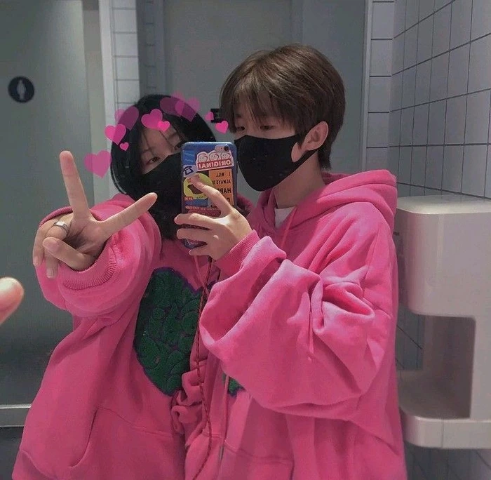 WhatsApp DP for Love 50