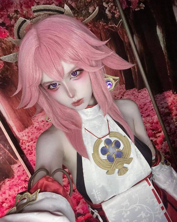 ảnh Yae Miko cosplay 25